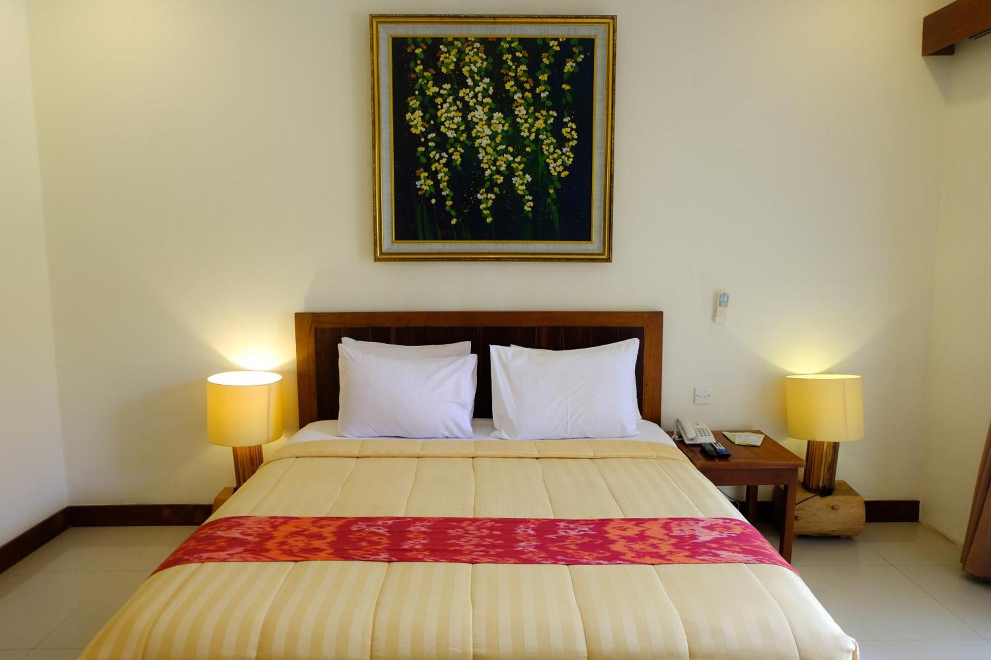 Mina Tanjung Hotel Exterior photo