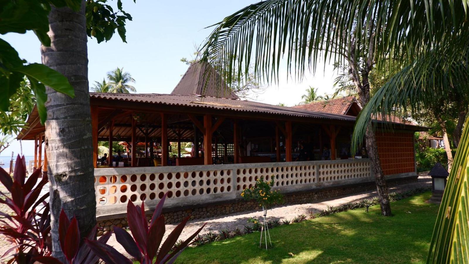 Mina Tanjung Hotel Exterior photo
