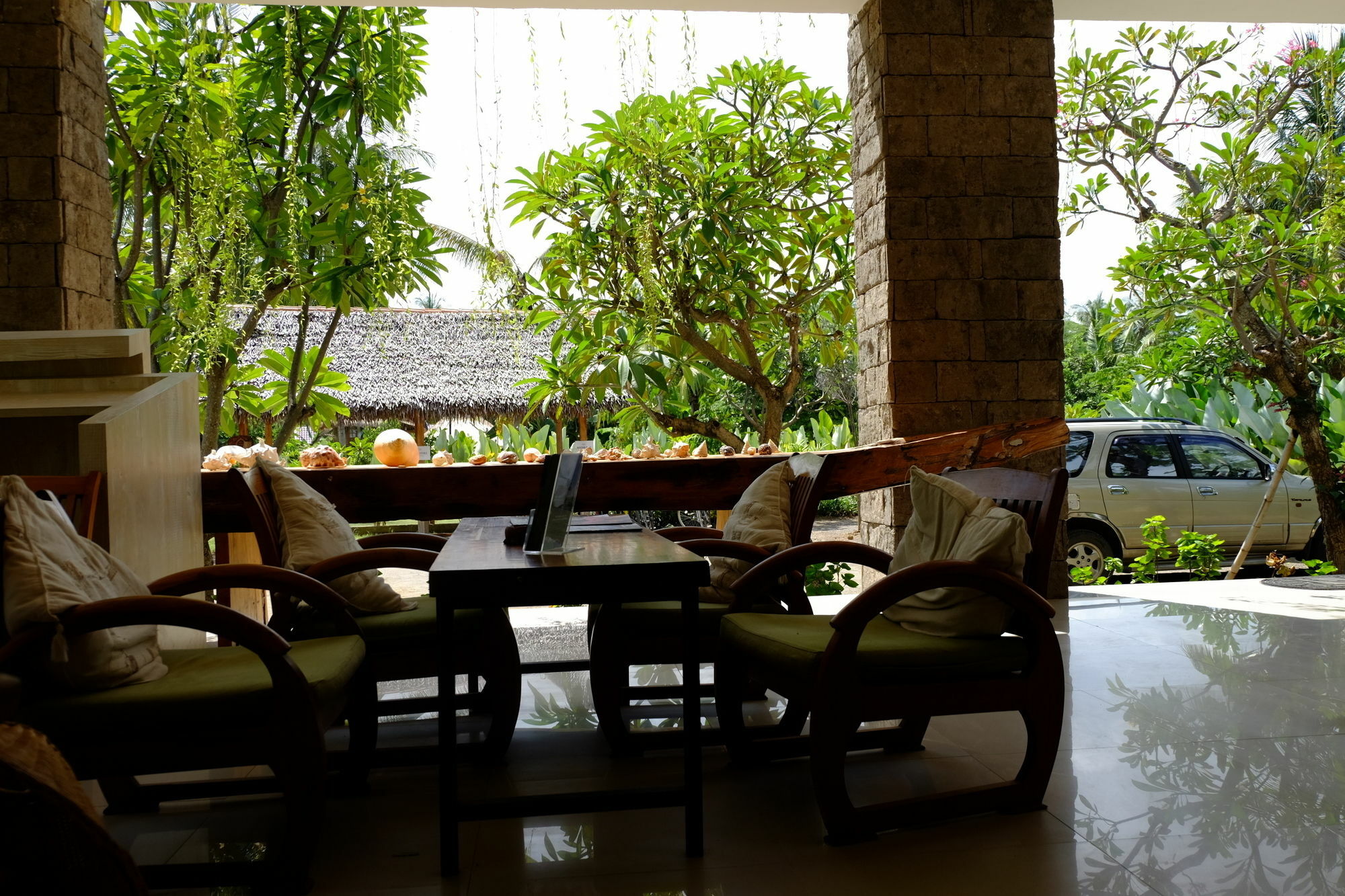 Mina Tanjung Hotel Exterior photo