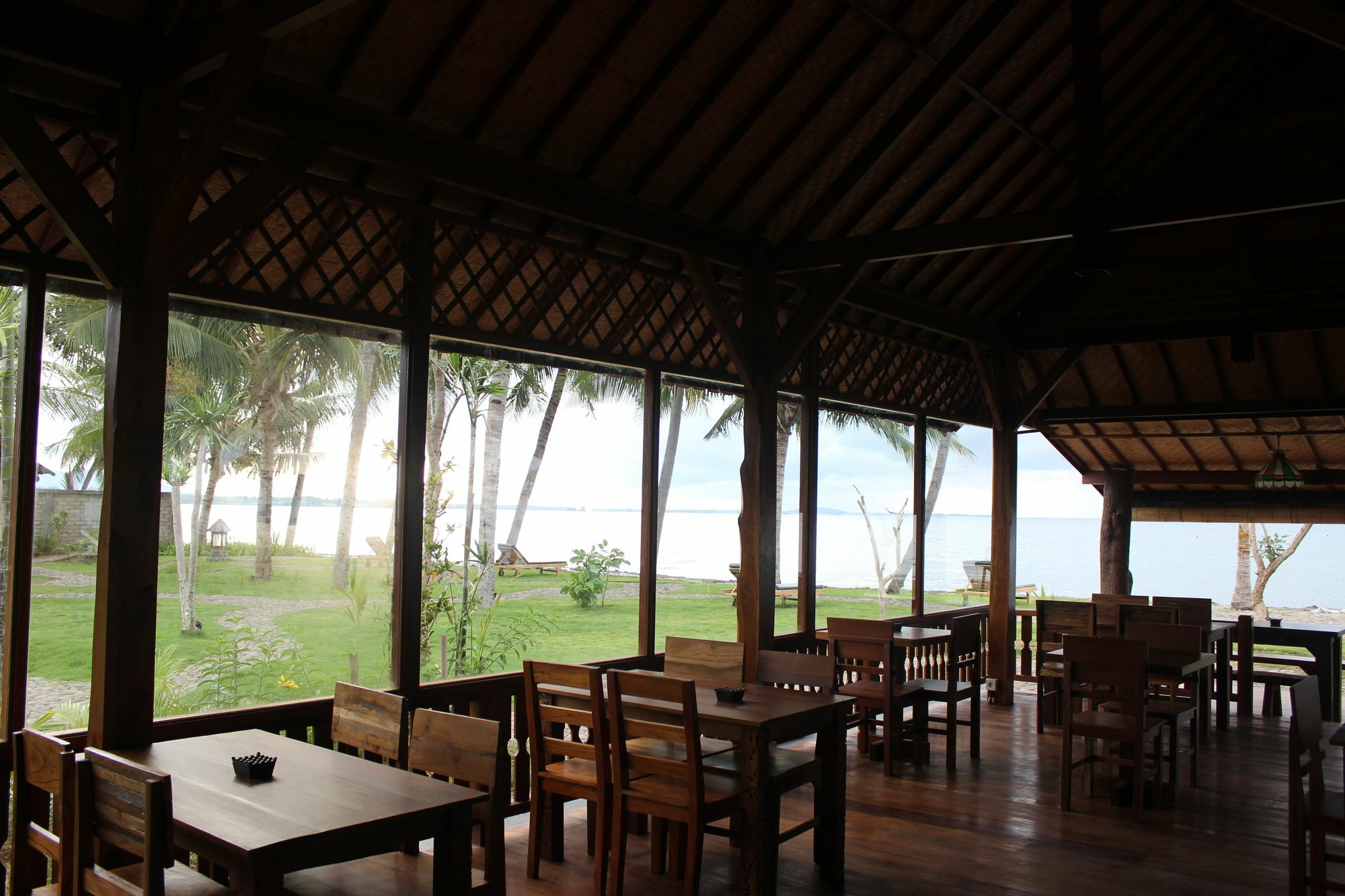 Mina Tanjung Hotel Exterior photo